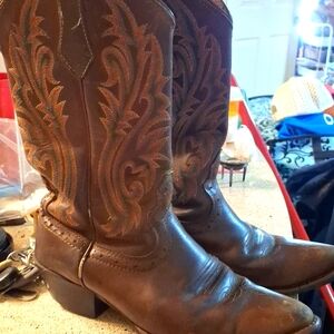 Brazos women’s cowboy boots, leather and green/orange details Work boots oryard
